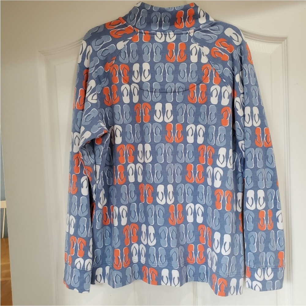 HOST PICK 🎉🎉CROWN & IVY Beach “Shore Thing” Flip Flop 1/2 zip pullover Size LP - Picture 3 of 8